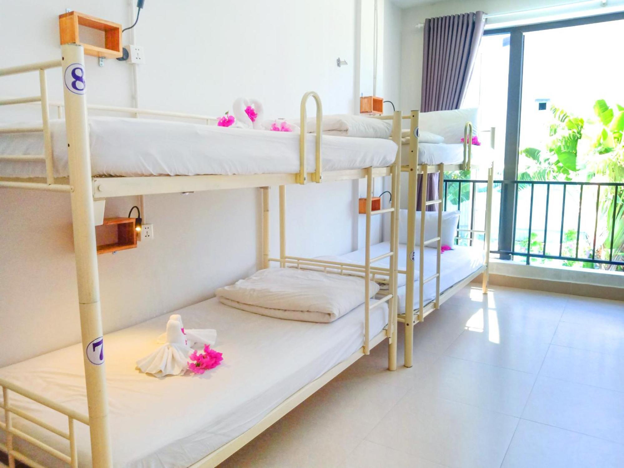 Bed Station Hostel & Pool Bar Hoi An " Former Sunflower" エクステリア 写真