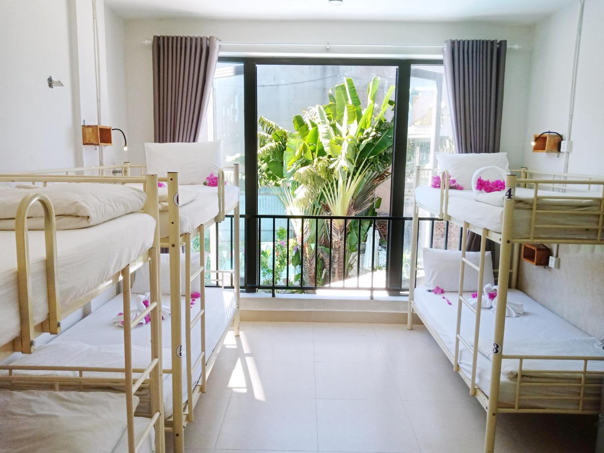 Bed Station Hostel & Pool Bar Hoi An " Former Sunflower" エクステリア 写真