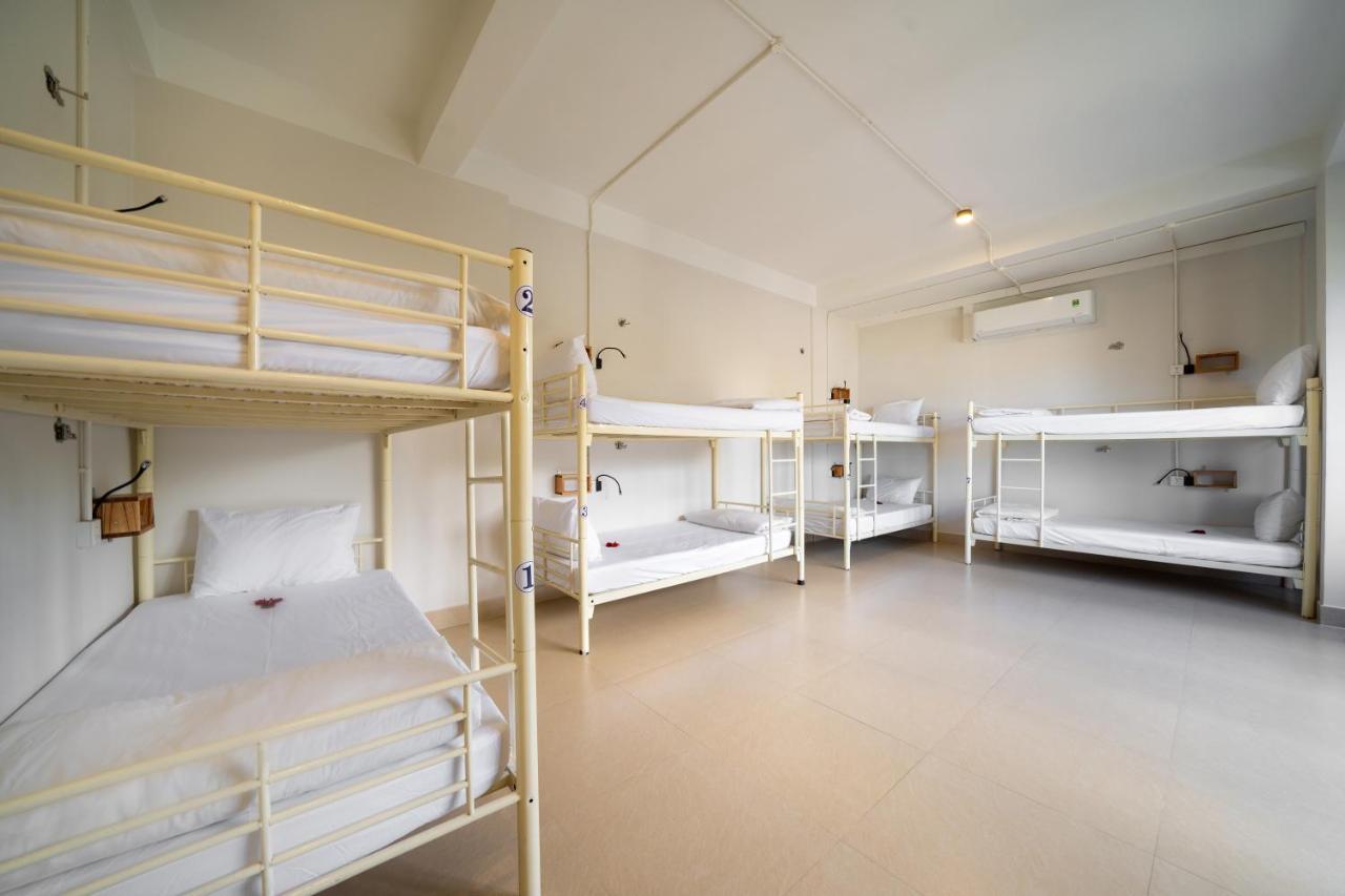 Bed Station Hostel & Pool Bar Hoi An " Former Sunflower" エクステリア 写真
