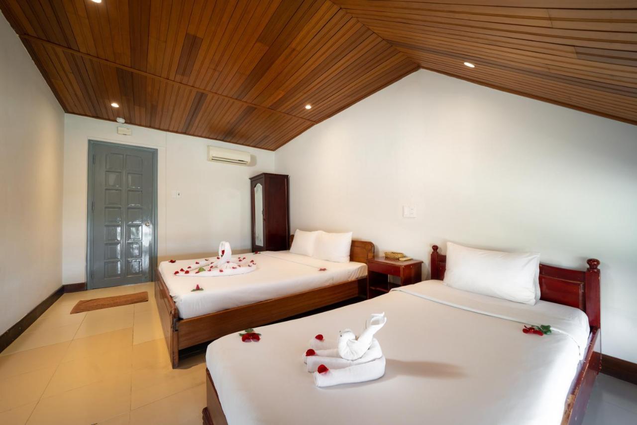 Bed Station Hostel & Pool Bar Hoi An " Former Sunflower" エクステリア 写真