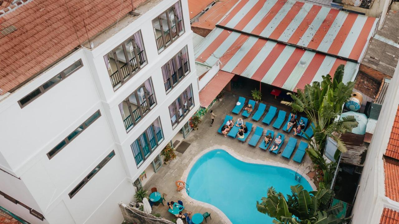 Bed Station Hostel & Pool Bar Hoi An " Former Sunflower" エクステリア 写真