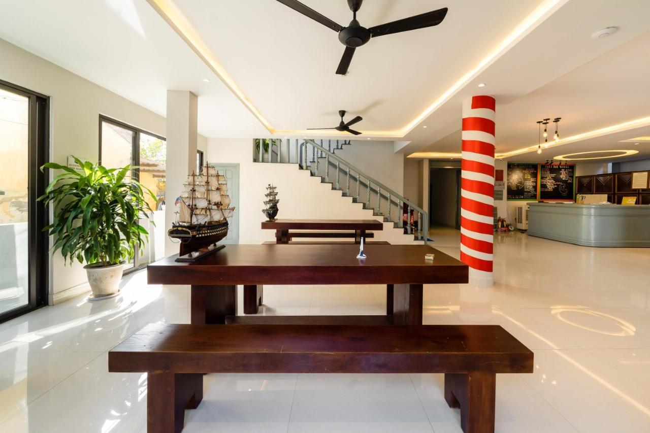 Bed Station Hostel & Pool Bar Hoi An " Former Sunflower" エクステリア 写真